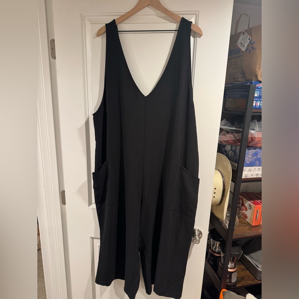 Wide leg jumpsuit